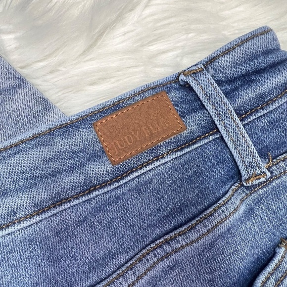 👖|•JUDY BLUE•| Skinny Fit Distressed Plus Size Jeans Size 20W👖 - Picture 6 of 8
